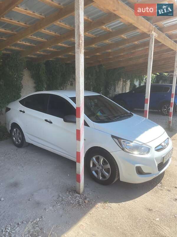 Седан Hyundai Accent 2013 в Кропивницькому