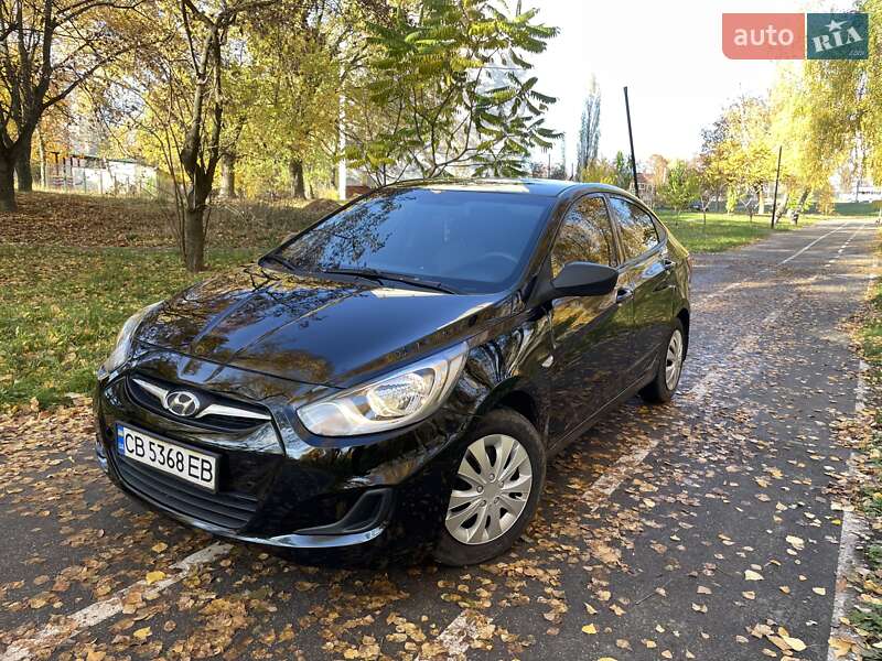 Hyundai Accent 2013 Hyundai Accent 2013