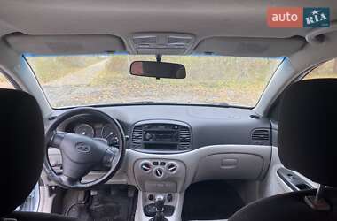 Седан Hyundai Accent 2008 в Горишних Плавнях