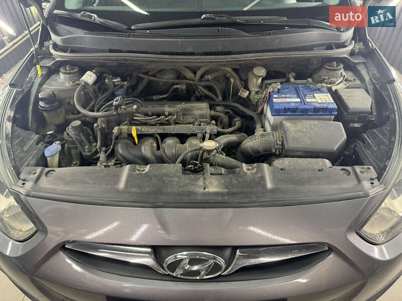 Седан Hyundai Accent 2011 в Одессе фото 12 Седан Hyundai Accent 2011 в Одессе