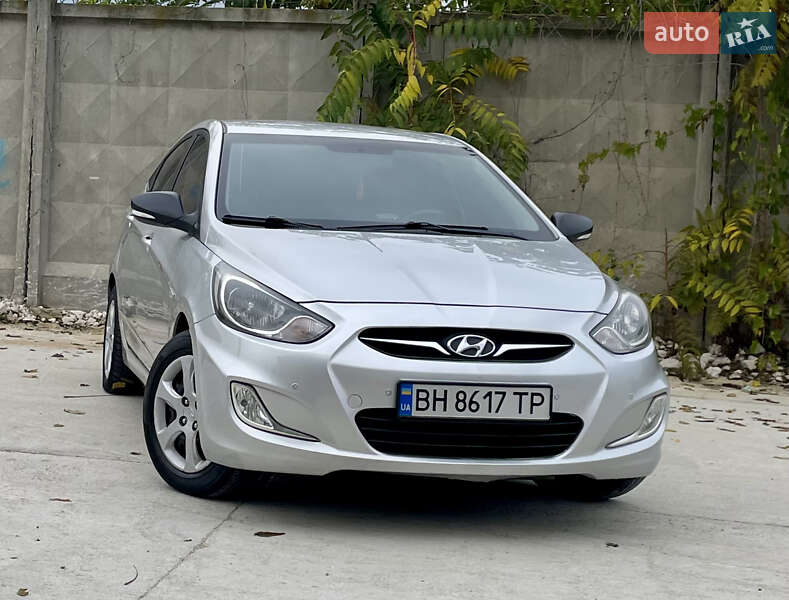 Седан Hyundai Accent 2011 в Одесі фото 2 Седан Hyundai Accent 2011 в Одесі