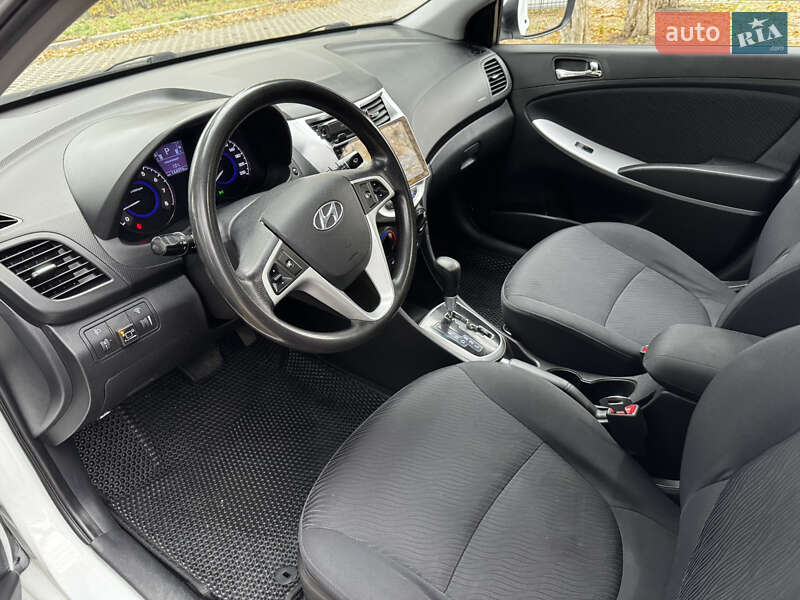 Седан Hyundai Accent 2012 в Харькове