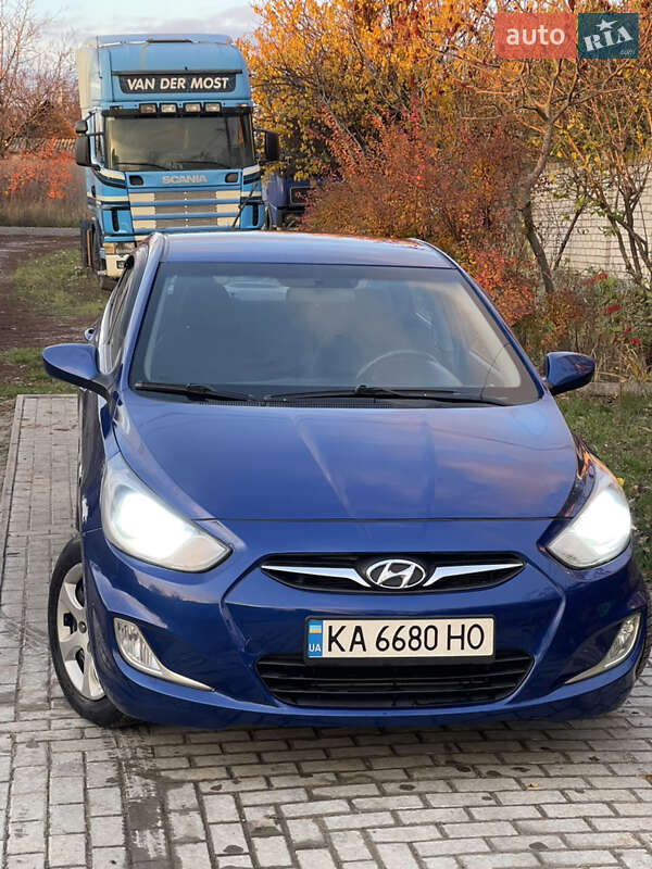 Седан Hyundai Accent 2013 в Харкові