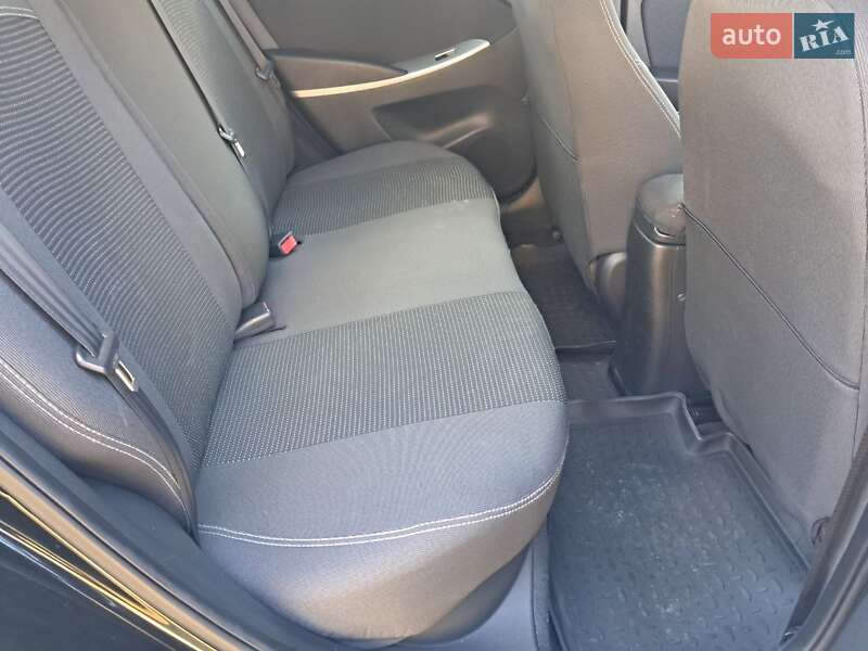 Седан Hyundai Accent 2011 в Киеве