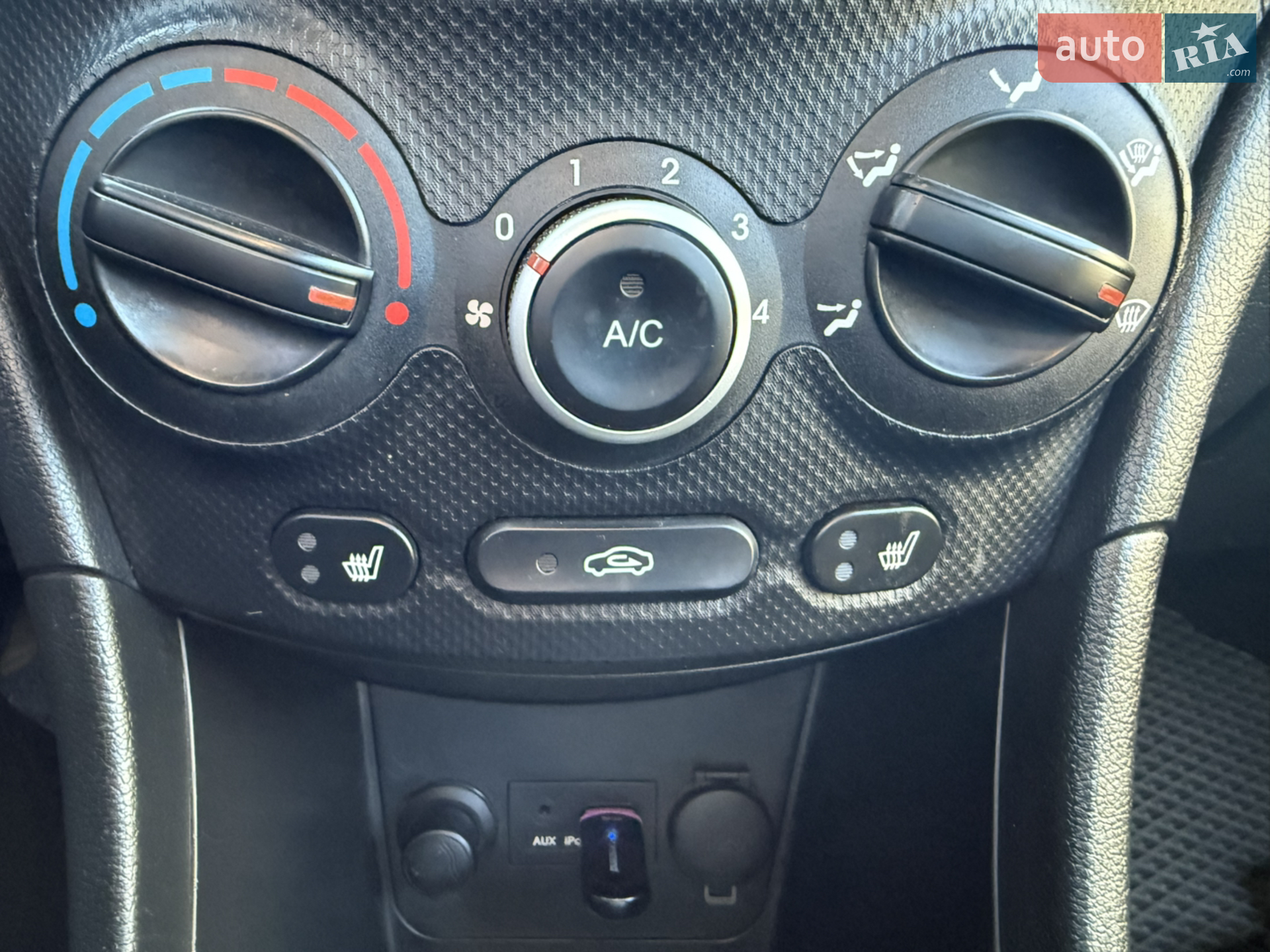 2013 Hyundai Accent - мініатюра 16