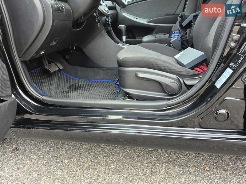 Седан Hyundai Accent 2014 в Киеве