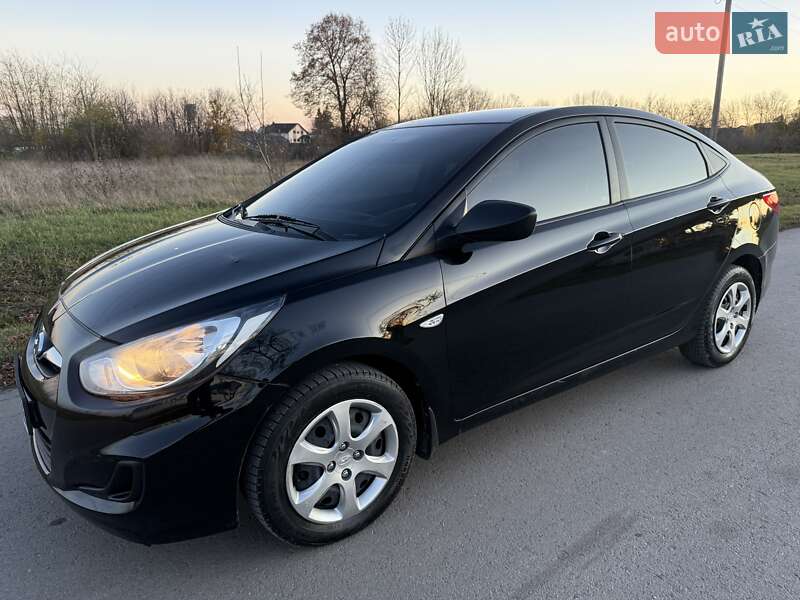 Седан Hyundai Accent 2011 в Тернополе
