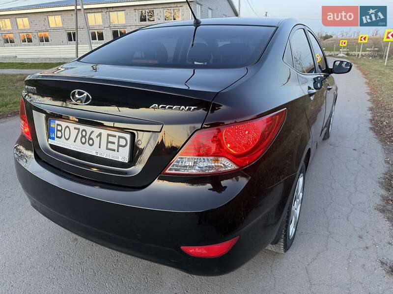 Седан Hyundai Accent 2011 в Тернополе