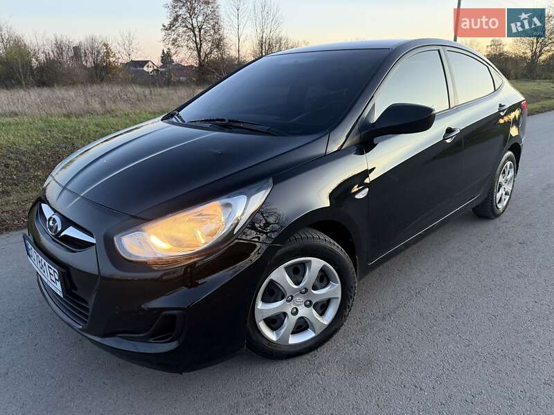 Седан Hyundai Accent 2011 в Тернополе