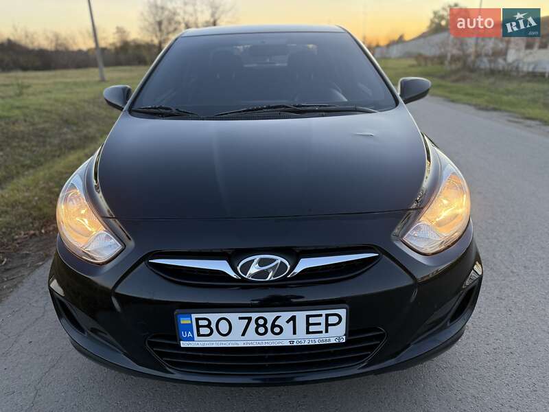 Седан Hyundai Accent 2011 в Тернополе