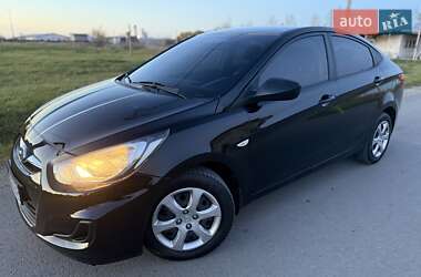 Седан Hyundai Accent 2011 в Тернополе