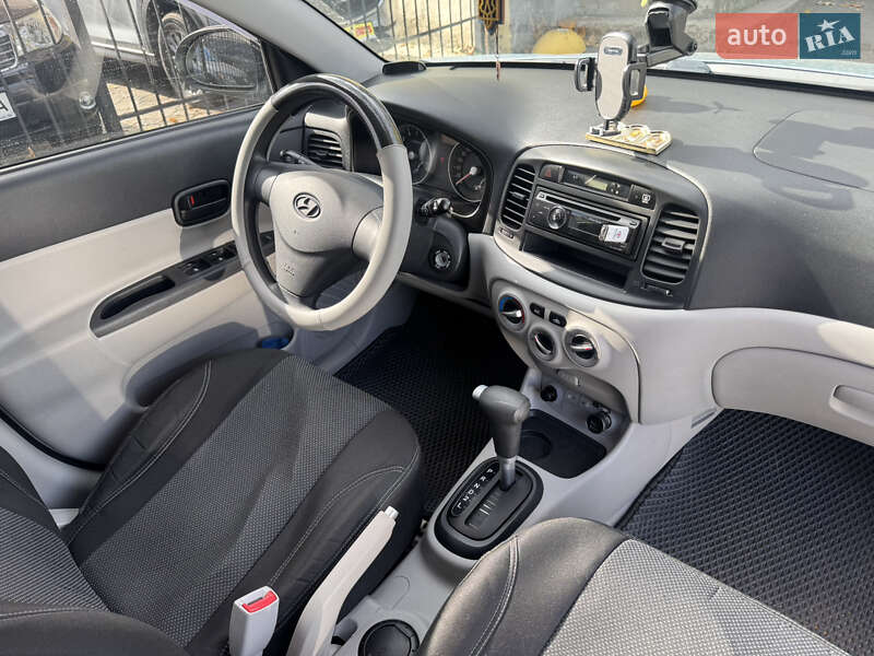 Седан Hyundai Accent 2008 в Миколаєві