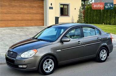 Седан Hyundai Accent 2009 в Дніпрі