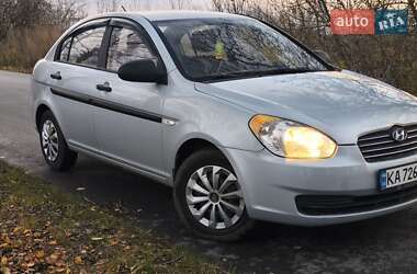 Седан Hyundai Accent 2009 в Мені