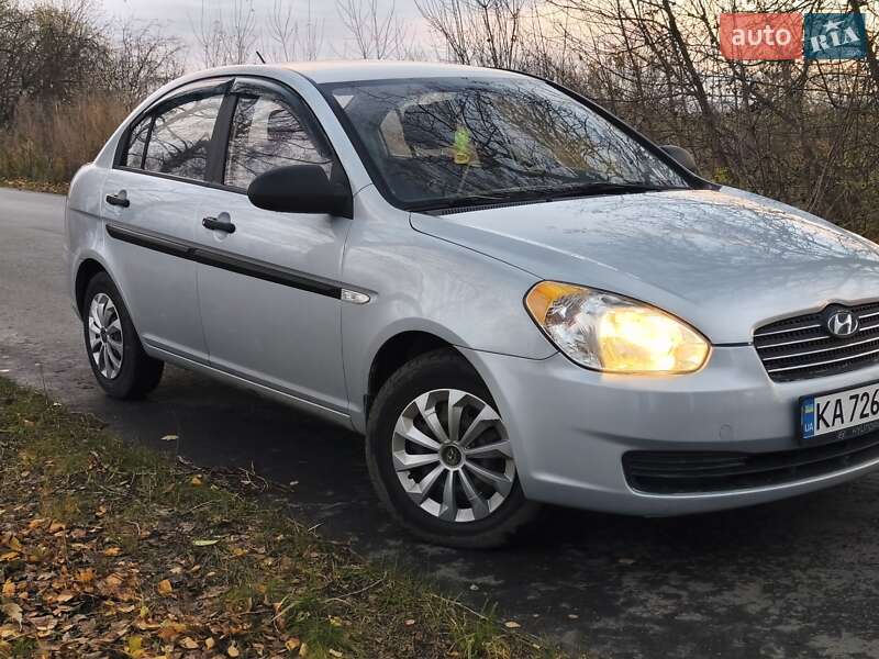 Hyundai Accent 2009