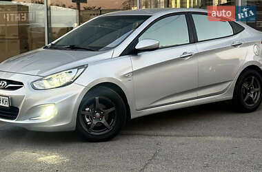 Седан Hyundai Accent 2012 в Запорожье