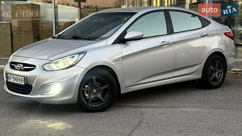 Седан Hyundai Accent 2012 в Запоріжжі фото Седан Hyundai Accent 2012 в Запоріжжі