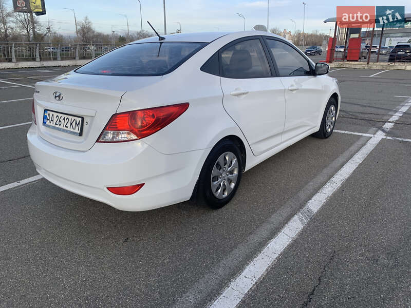 Седан Hyundai Accent 2019 в Києві
