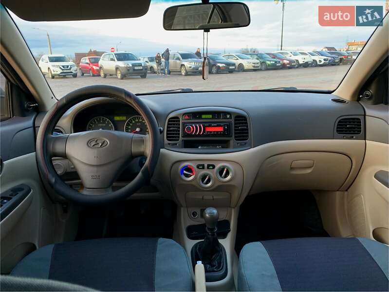 Седан Hyundai Accent 2009 в Харькове