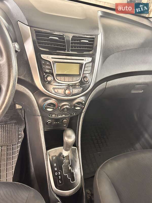 Седан Hyundai Accent 2012 в Одессе фото 45 Седан Hyundai Accent 2012 в Одессе