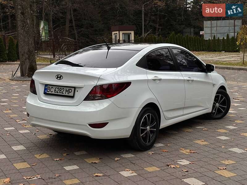 Седан Hyundai Accent 2012 в Трускавце
