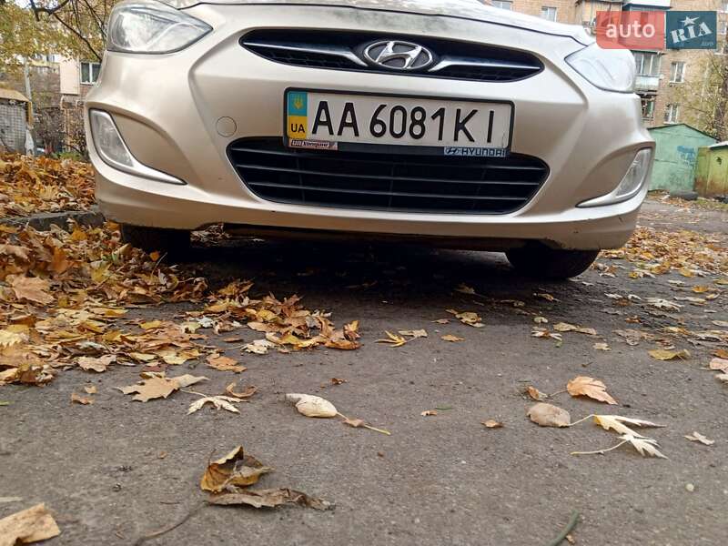 Седан Hyundai Accent 2011 в Києві фото 15 Седан Hyundai Accent 2011 в Києві