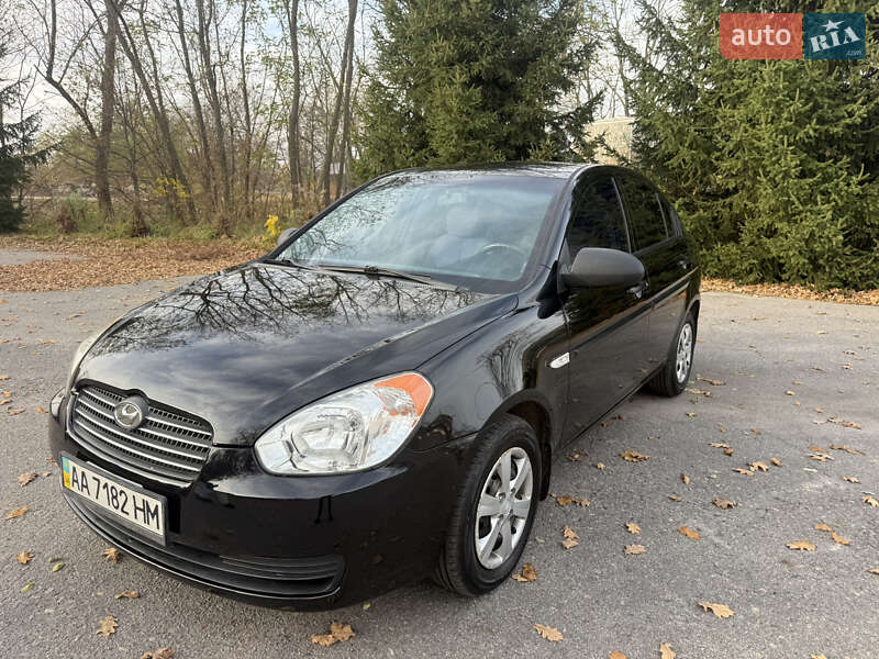 Седан Hyundai Accent 2008 в Прилуках