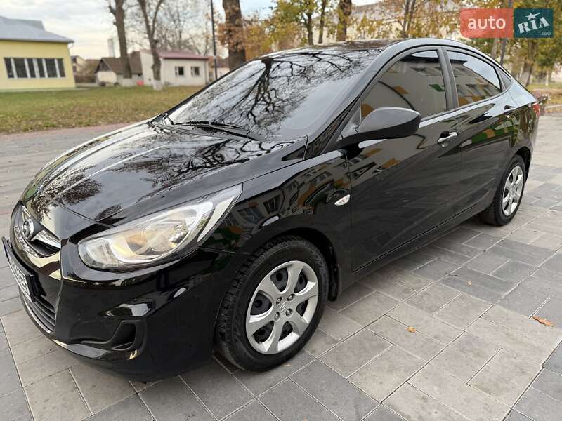 Седан Hyundai Accent 2011 в Тернополе