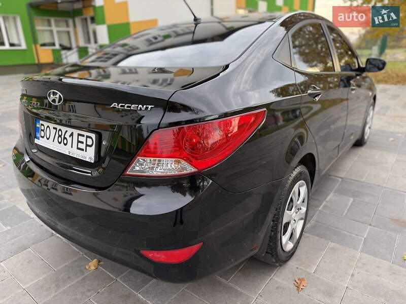 Седан Hyundai Accent 2011 в Тернополе