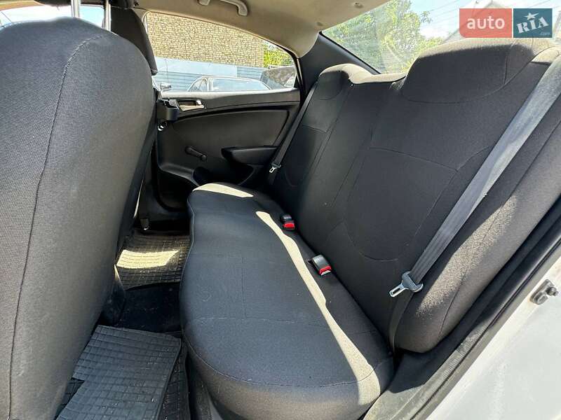 Седан Hyundai Accent 2019 в Києві фото 10 Седан Hyundai Accent 2019 в Києві