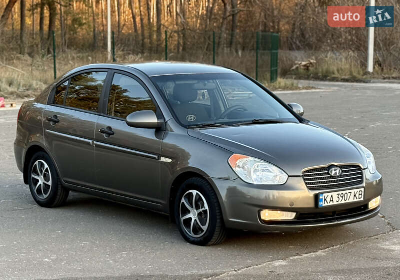 Седан Hyundai Accent 2008 в Киеве