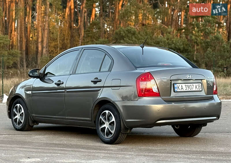 Седан Hyundai Accent 2008 в Киеве