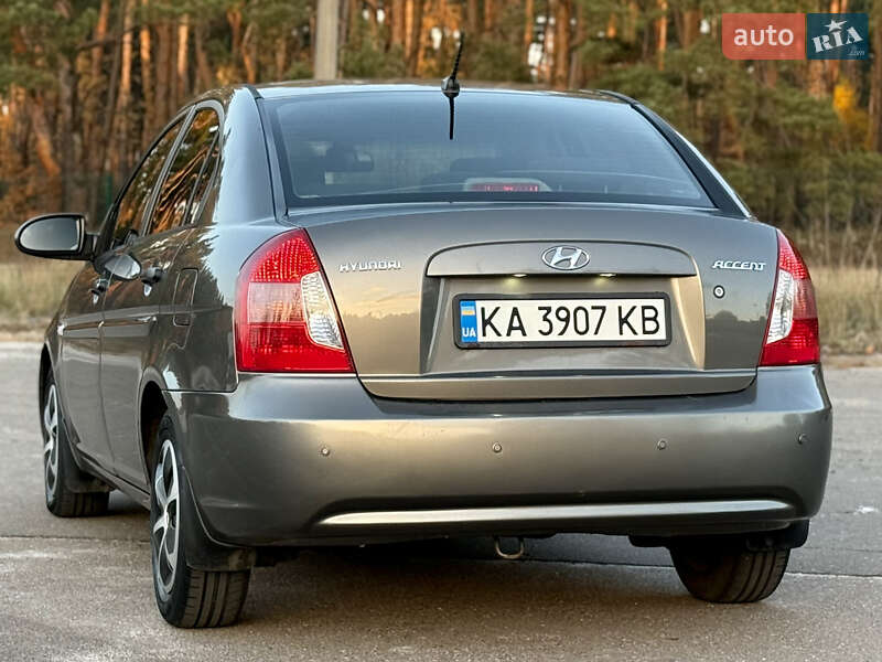 Седан Hyundai Accent 2008 в Киеве