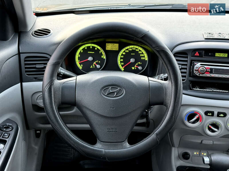 Седан Hyundai Accent 2008 в Киеве