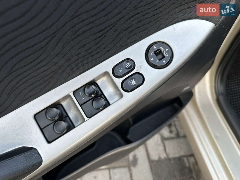 Седан Hyundai Accent 2012 в Черновцах