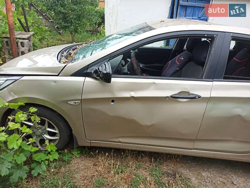 Hyundai Accent 2013 Hyundai Accent 2013