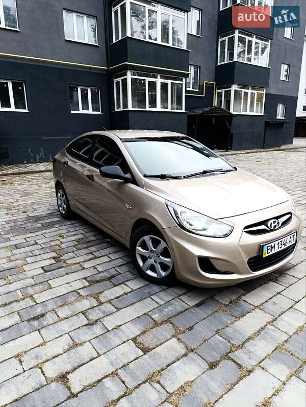 Седан Hyundai Accent 2011 в Ахтырке