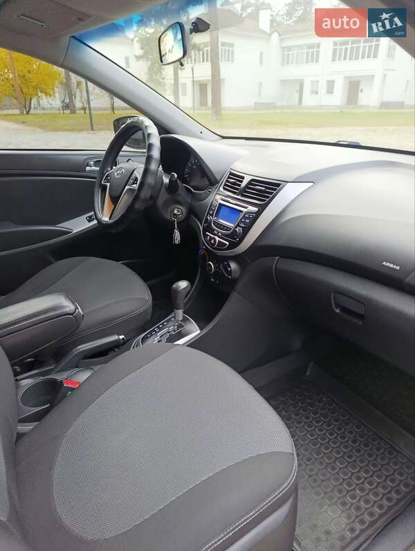 Седан Hyundai Accent 2011 в Ахтырке