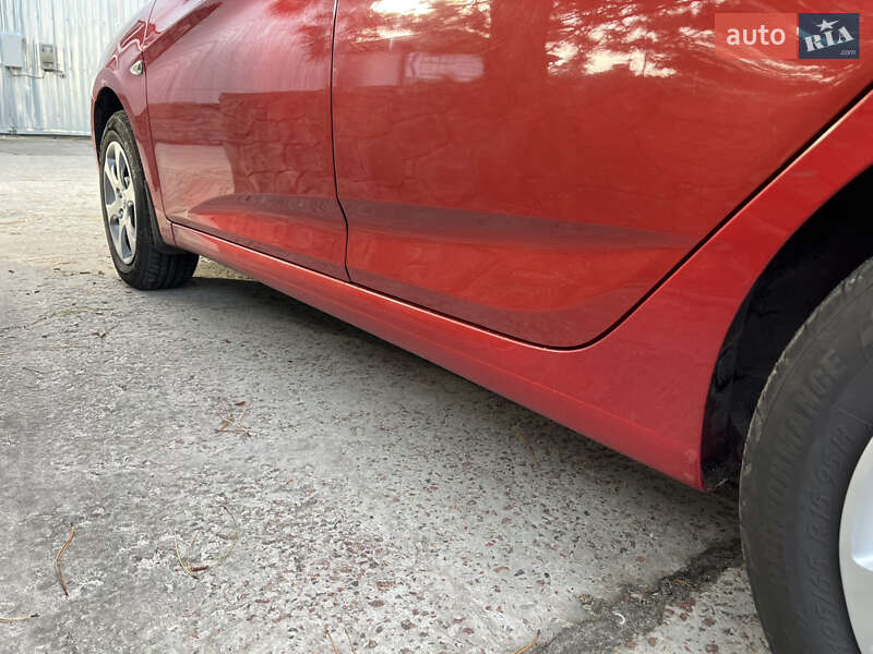 Седан Hyundai Accent 2011 в Киеве фото 3 Седан Hyundai Accent 2011 в Киеве