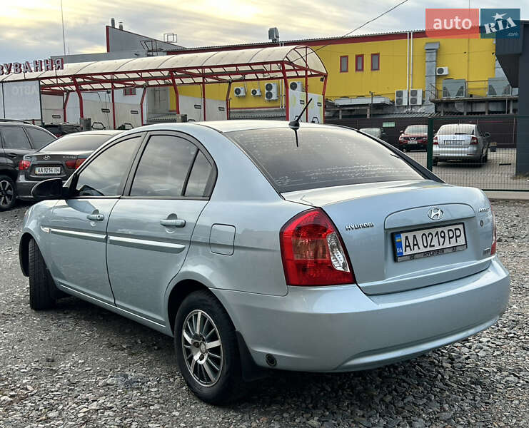 Седан Hyundai Accent 2008 в Прилуках
