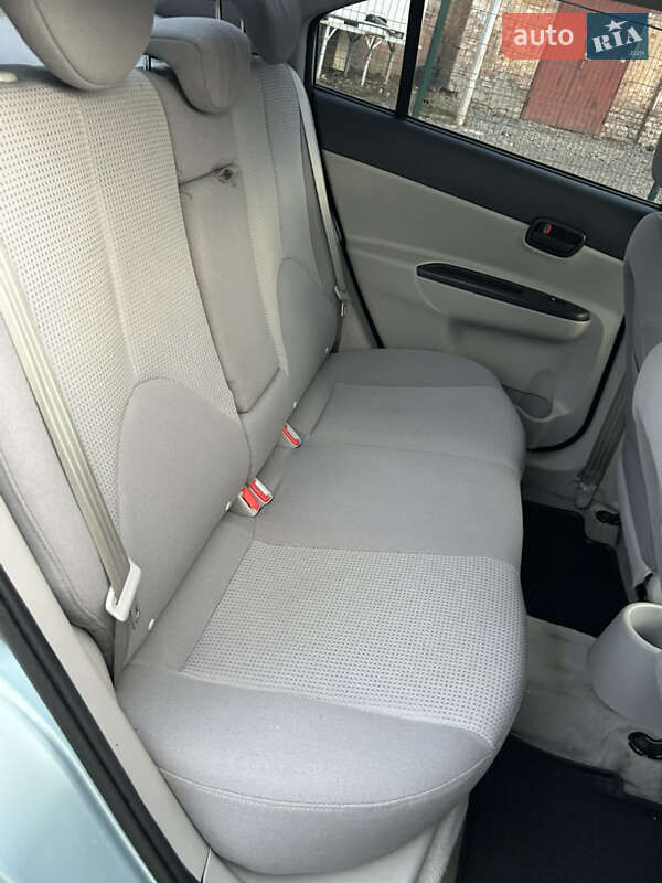 Седан Hyundai Accent 2008 в Прилуках