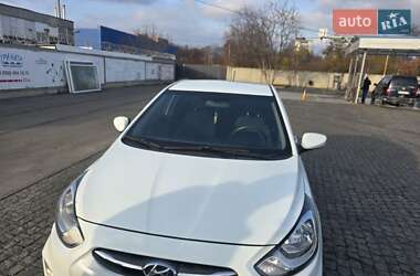 Хетчбек Hyundai Accent 2012 в Полтаві