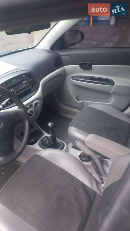 Седан Hyundai Accent 2008 в Житомире фото 6 Седан Hyundai Accent 2008 в Житомире