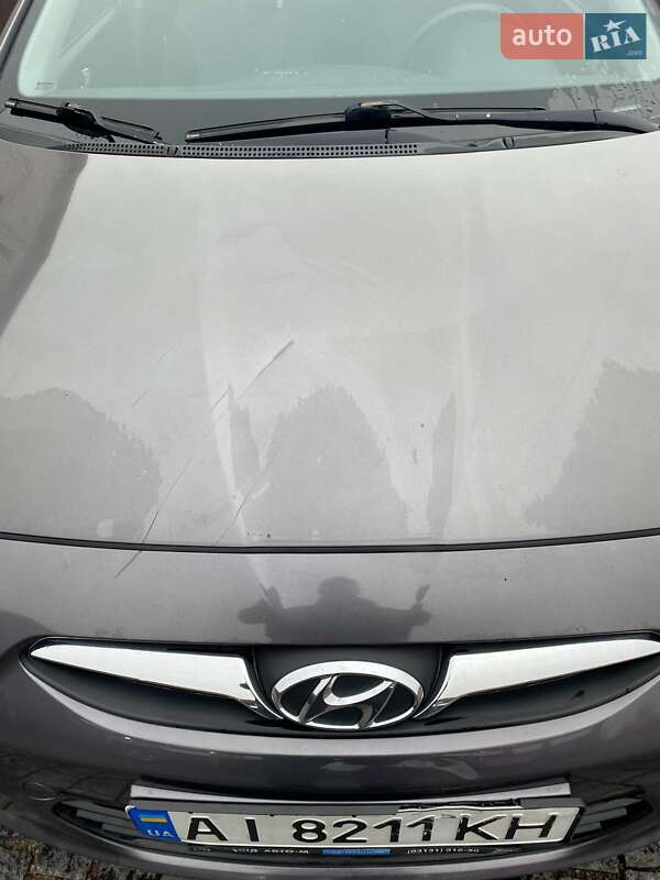 Седан Hyundai Accent 2011 в Киеве