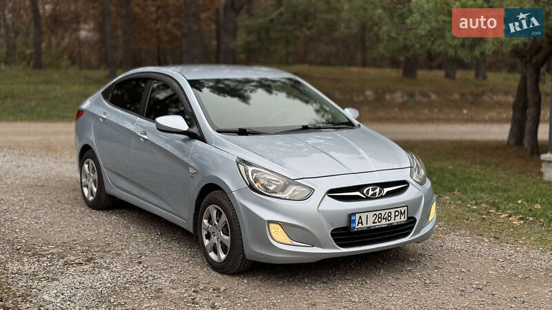 Hyundai Accent 2011 Hyundai Accent 2011