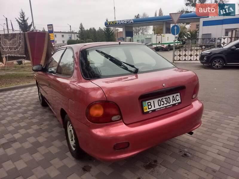 Седан Hyundai Accent 1996 в Лубнах