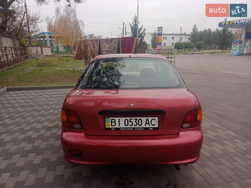 Седан Hyundai Accent 1996 в Лубнах