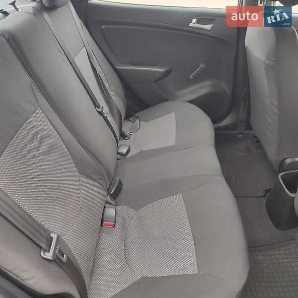 Седан Hyundai Accent 2013 в Мироновке