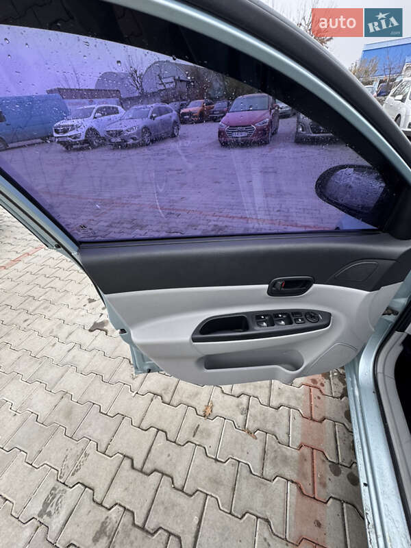 Седан Hyundai Accent 2008 в Умани фото 12 Седан Hyundai Accent 2008 в Умани