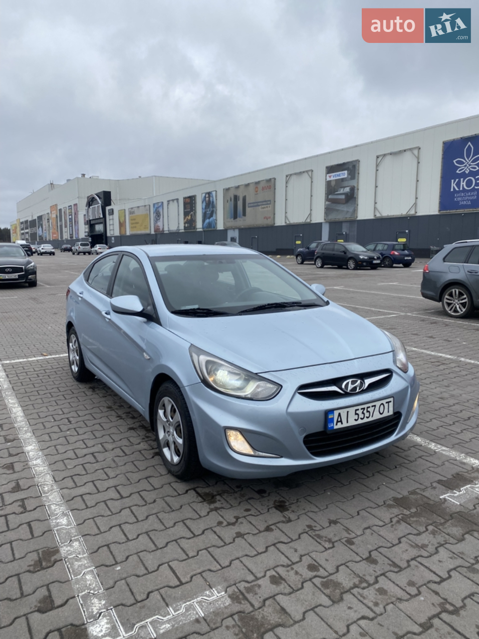 2010 Hyundai Accent - мініатюра 16